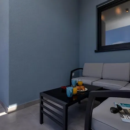 Lovre Apartamento Makarska