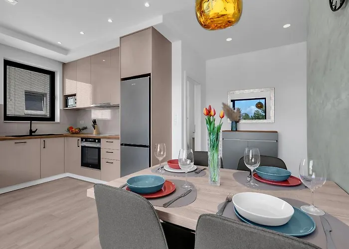 Lovre Apartment Makarska